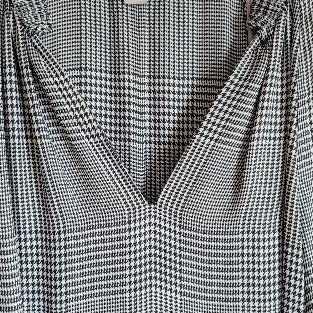Lewit women’s black and white 
Plaid dress - size 8 - Picture 7 of 9